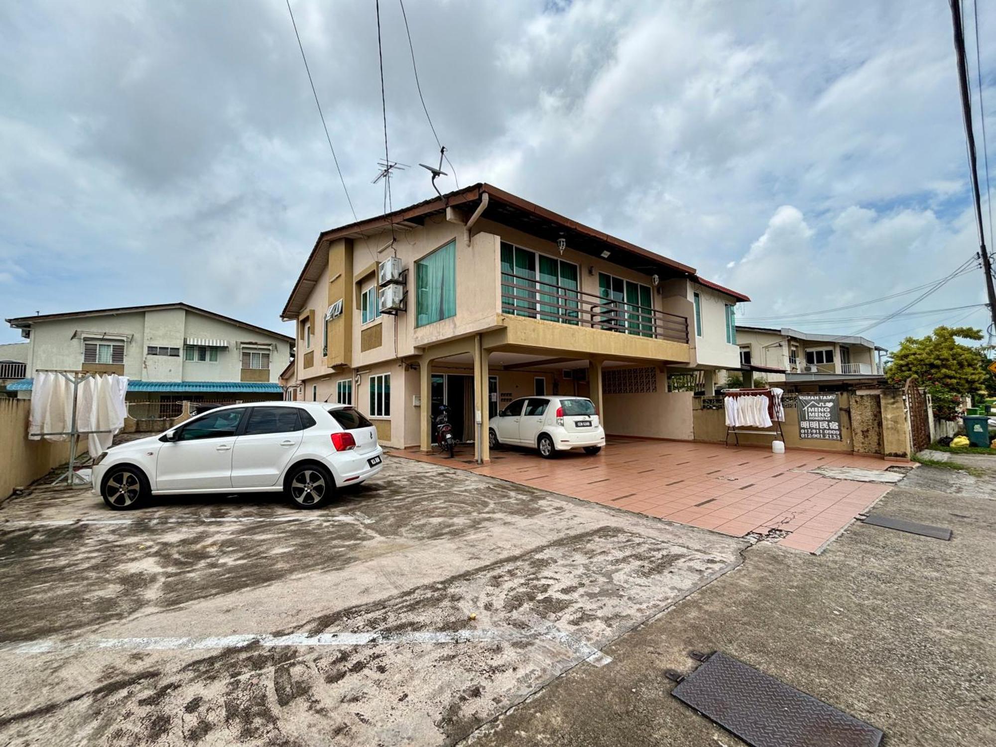 Meng Meng Guesthouse Куантан Экстерьер фото